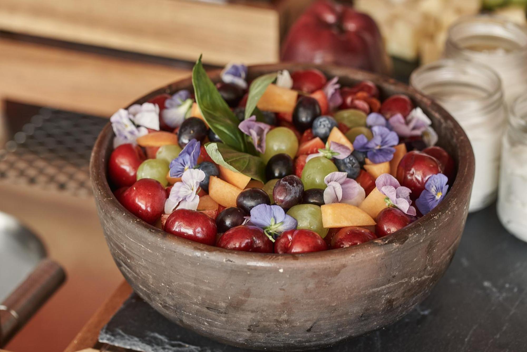 فندق The Newel Psychiko أثينا المظهر الخارجي الصورة Fruit salad